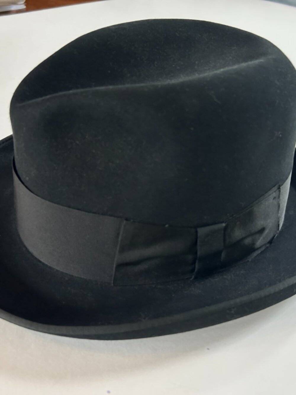 Cavanaugh, vintage, fedora edge, felt, black, 7 ½, long oval, like new.